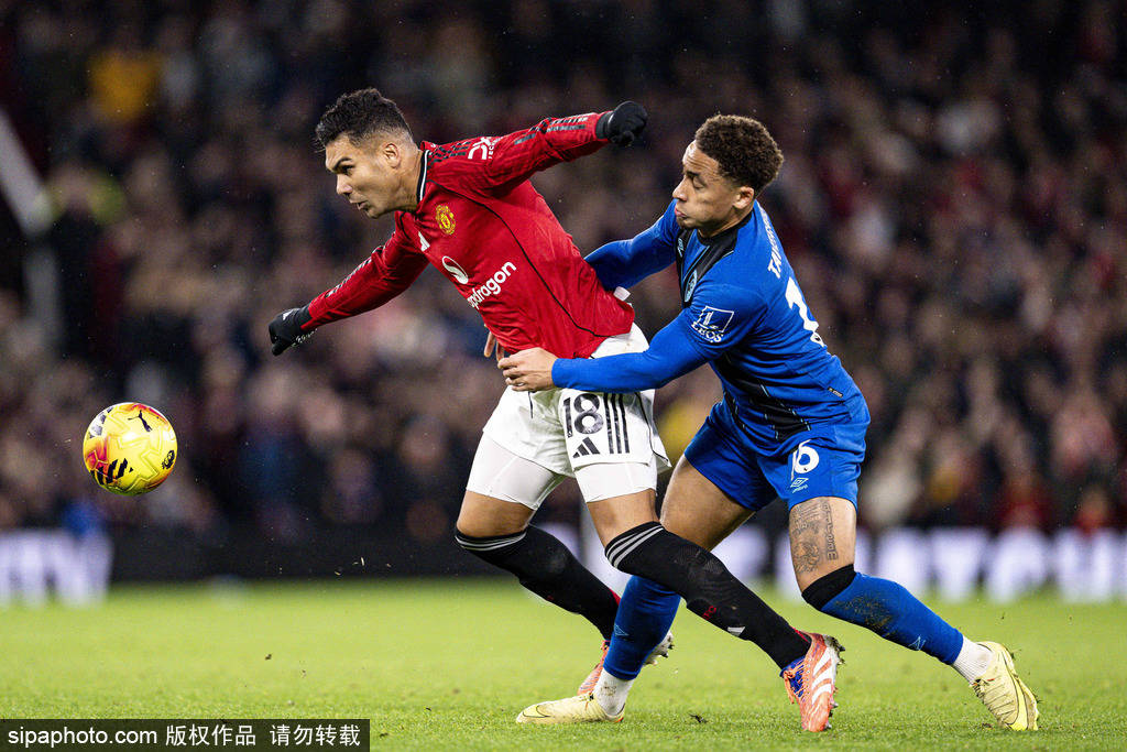 重返第四！湖人、爵士或达成2换2交易，补强漏洞，实现互赢