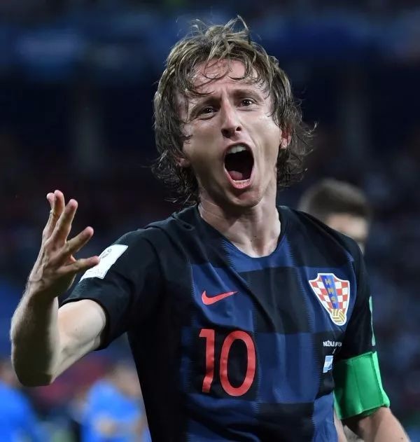 德州扑克不是拼手气（德州扑克比拼的是策略而非运气）