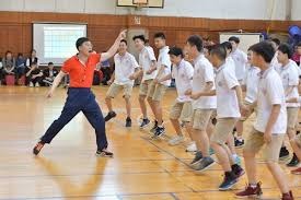 里夫斯：看到詹姆斯在场上全速奔跑，这会促使你跟上他的步伐