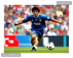 世体：巴萨更衣室相信球队可以在本赛季赢得三冠